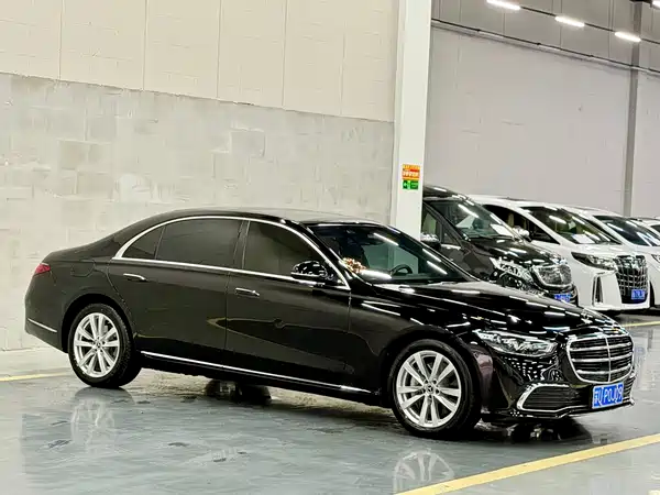 Mercedes-Benz S-Class 2023