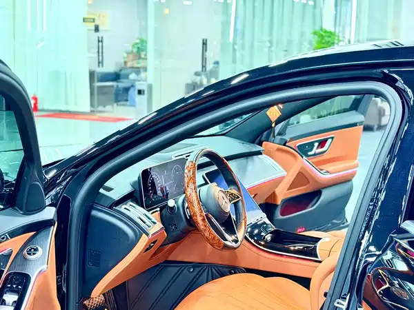 Mercedes-Benz S-Class 2023