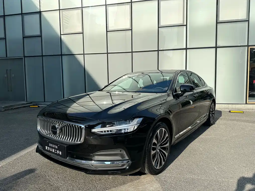 Volvo S90 2024 — фото 1