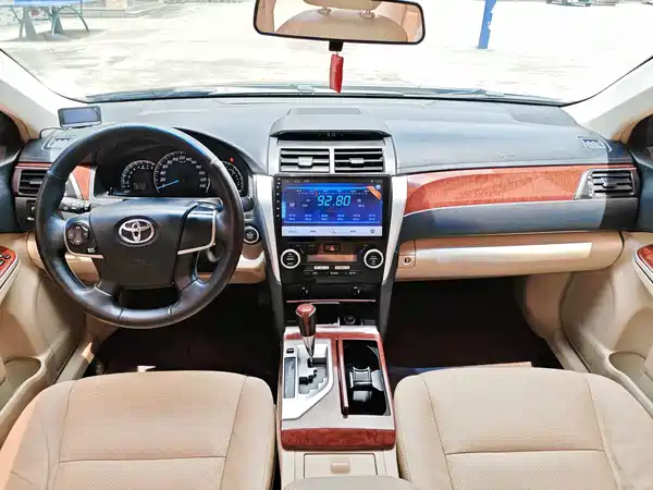 Toyota Camry 2014