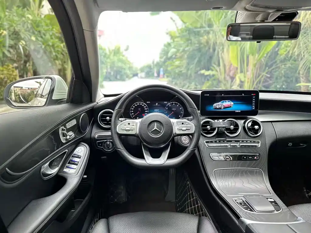 Mercedes-Benz C-Class 2020 — фото 15