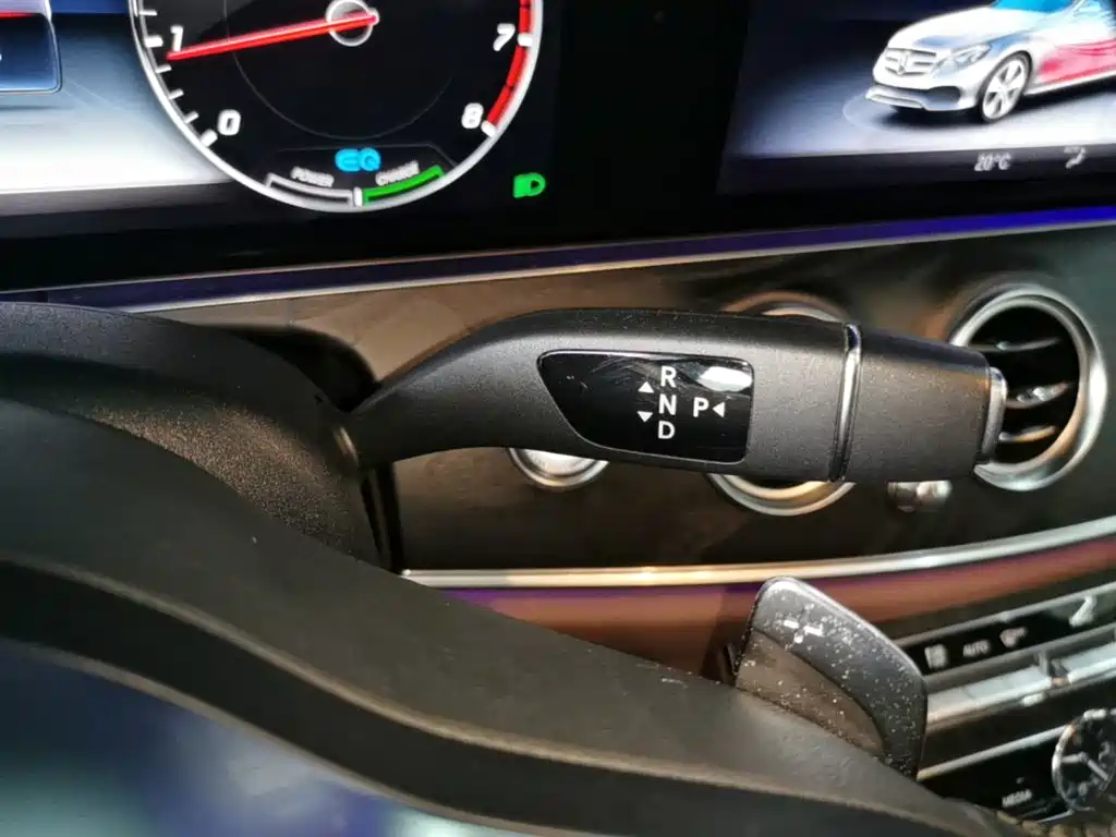Mercedes-Benz E-Class 2019 — фото 14
