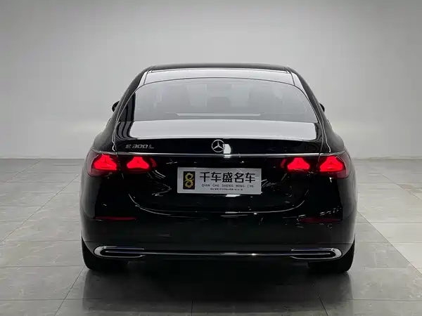 Mercedes-Benz E-Class 2024