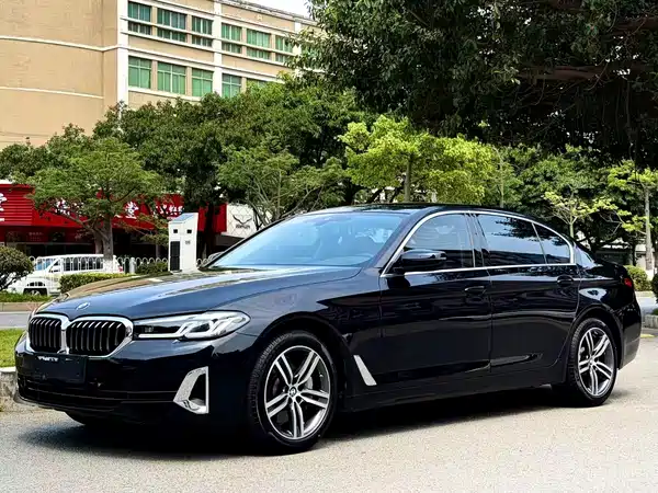 BMW 5 Series 2022