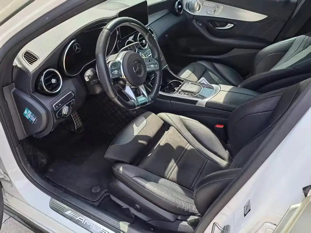 Mercedes-Benz C-Class AMG 2023 — фото 2
