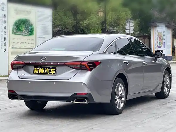 Toyota Avalon 2021