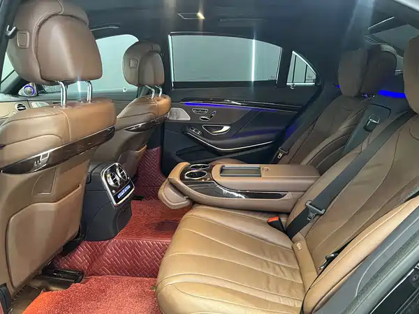 Mercedes-Benz S-Class 2020