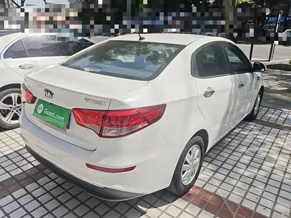 Kia K2 2015