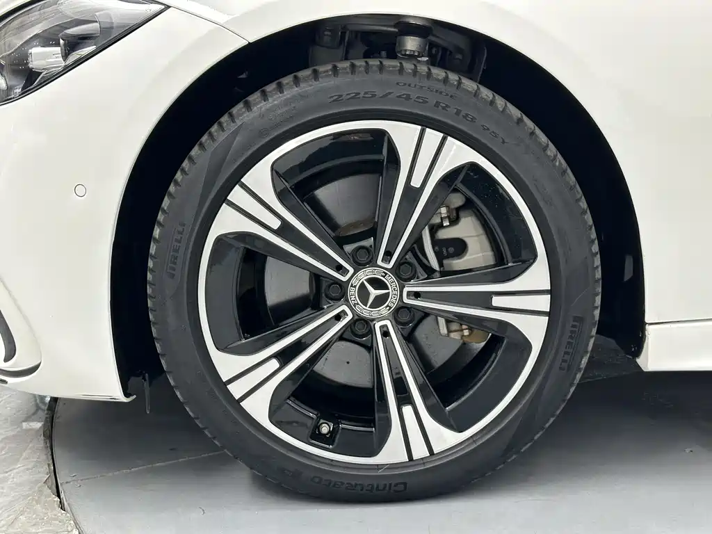 Mercedes-Benz C-Class 2021 — фото 24