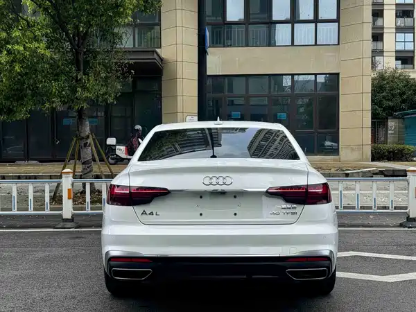 Audi A4L 2020