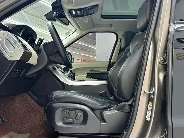 Land Rover Range Rover Sport 2015