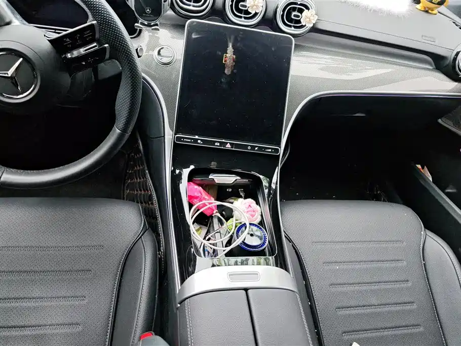 Mercedes-Benz C-Class 2024 — фото 16