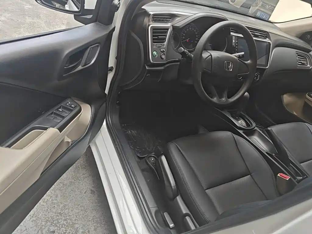 Honda City 2018 — фото 16