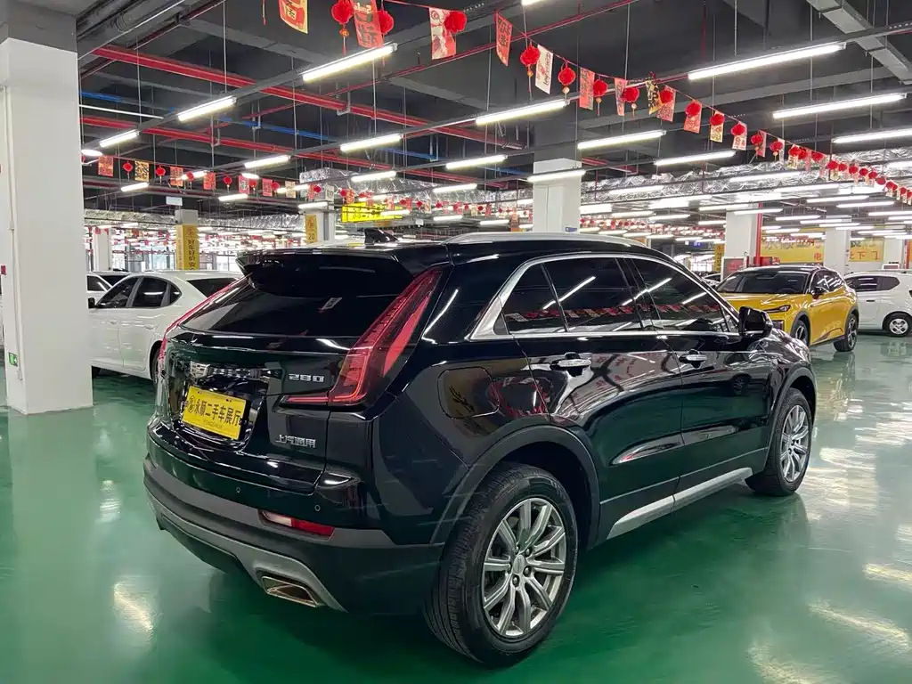 Cadillac XT4 2019 — фото 11