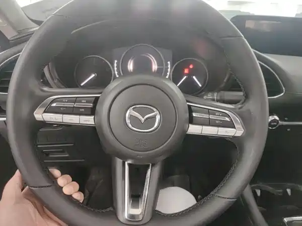 Mazda 3 Axela 2022