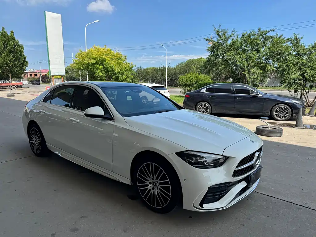 Mercedes-Benz C-Class 2022