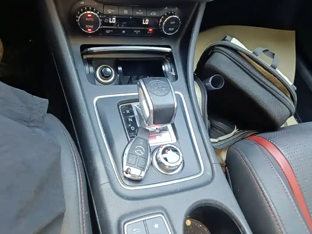 Mercedes-Benz CLA AMG 2018 — фото 14