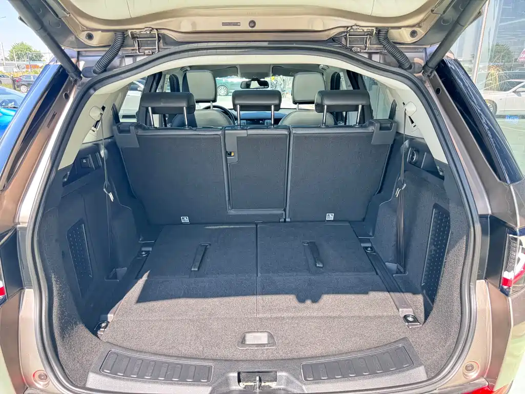 Land Rover Discovery Sport 2016 — фото 16