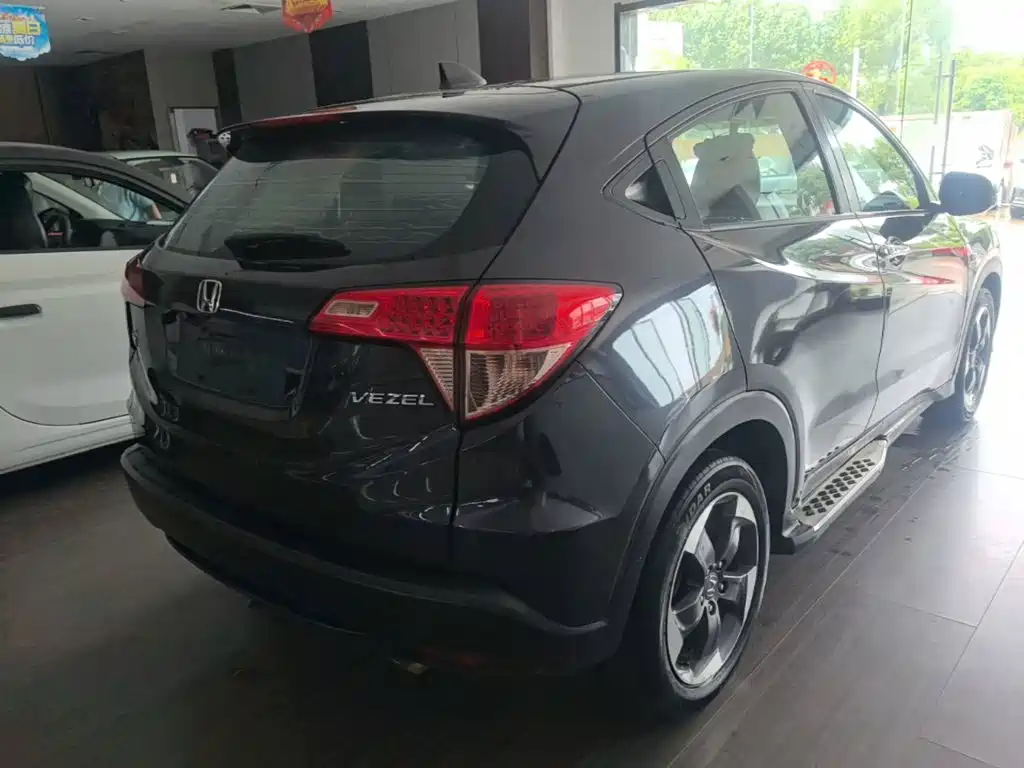 Honda Vezel 2016