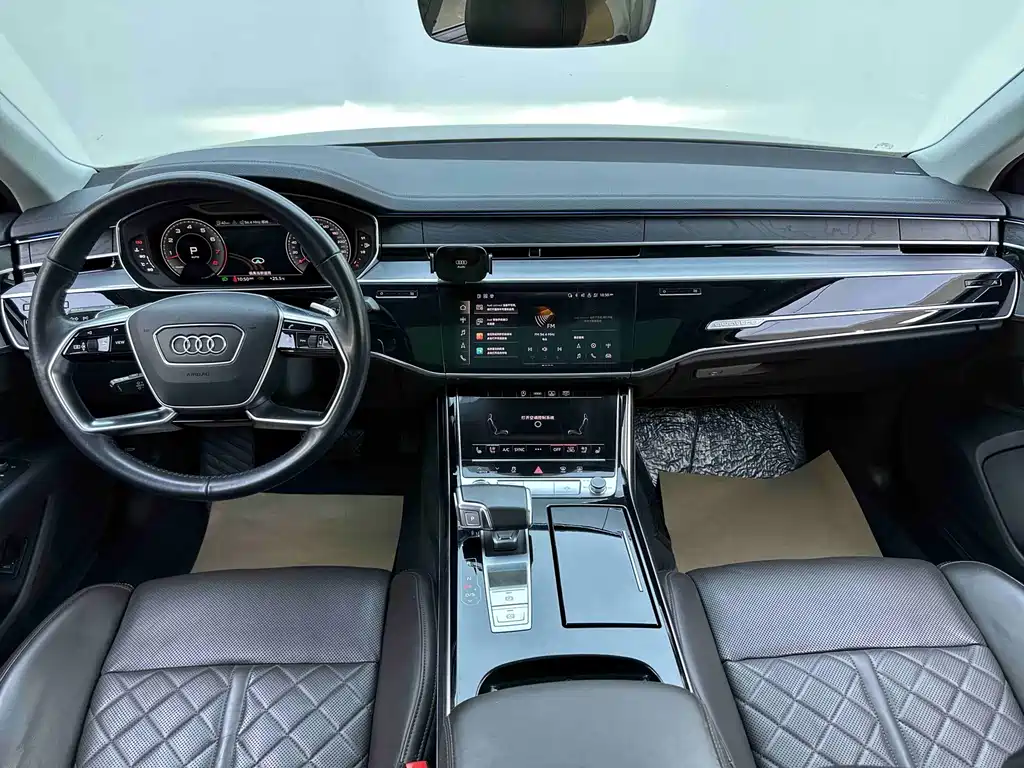 Audi A8 2021