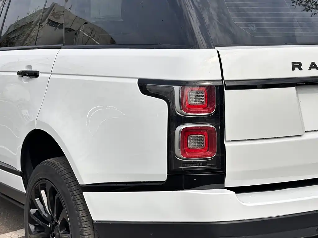 Land Rover Range Rover 2022 — фото 10