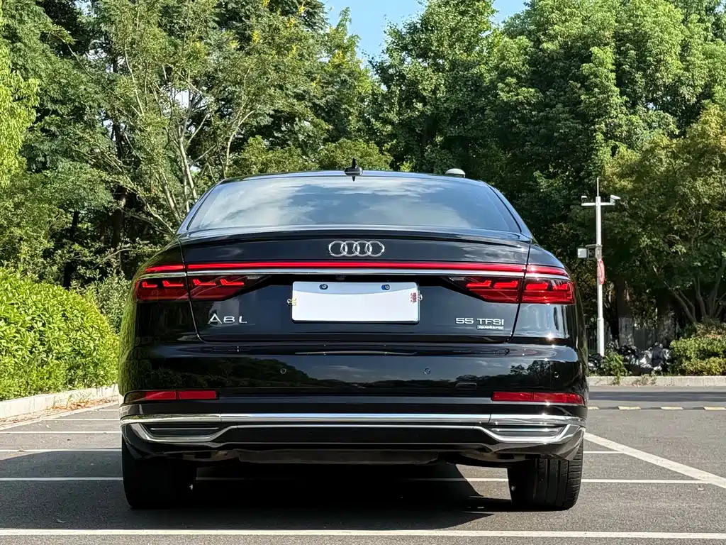Audi A8 2020 — фото 5
