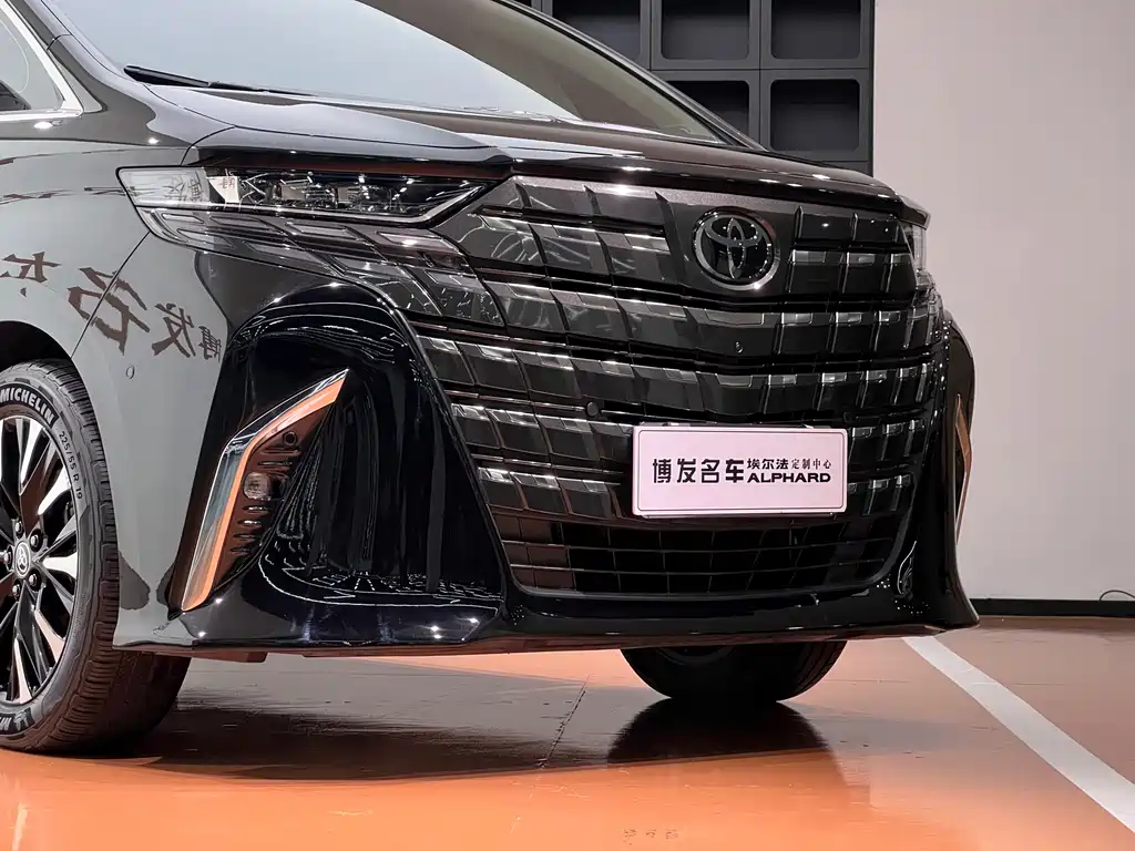 Toyota Alphard 2023 — фото 4