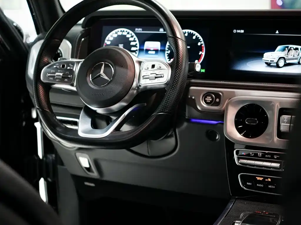 Mercedes-Benz G-Class 2020 — фото 13