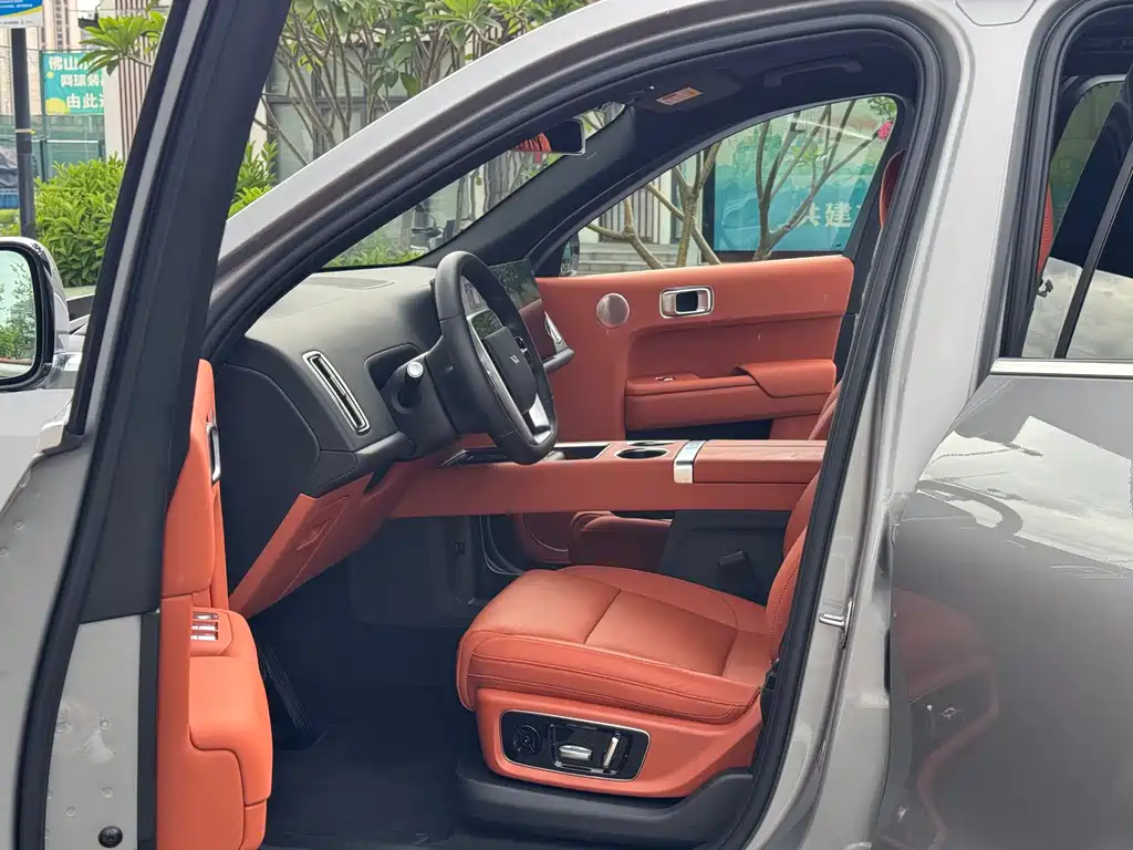 Li Auto Li L8 2024
