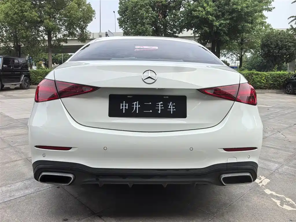 Mercedes-Benz C-Class 2024