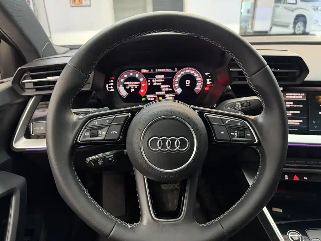 Audi A3 2023 — фото 14