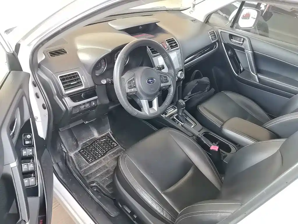 Subaru Forester 2016 — фото 16