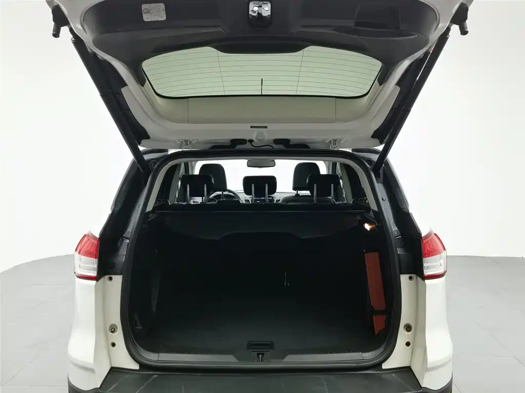Ford Kuga 2014 — фото 16