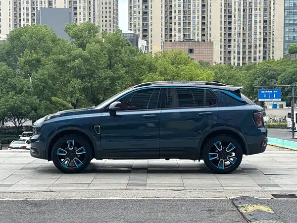 Lynk & Co 01 2018