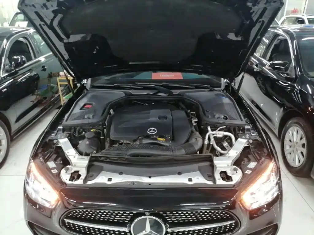 Mercedes-Benz E-Class 2022 — фото 20