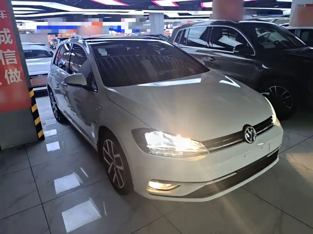 Volkswagen Golf 2020