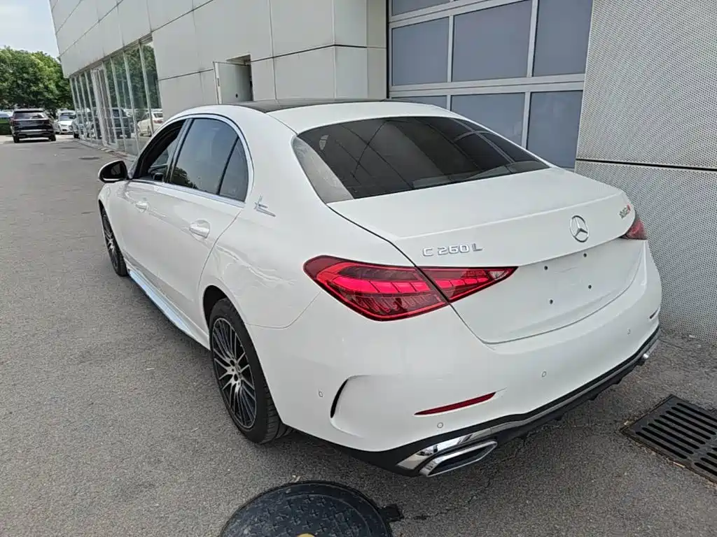 Mercedes-Benz C-Class 2023