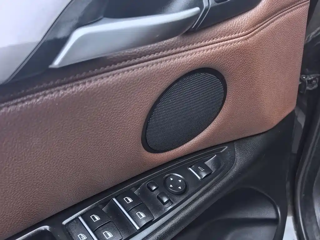 BMW X6 2016 — фото 13