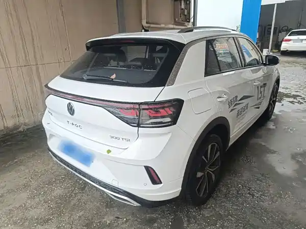 Volkswagen T-Roc 2025