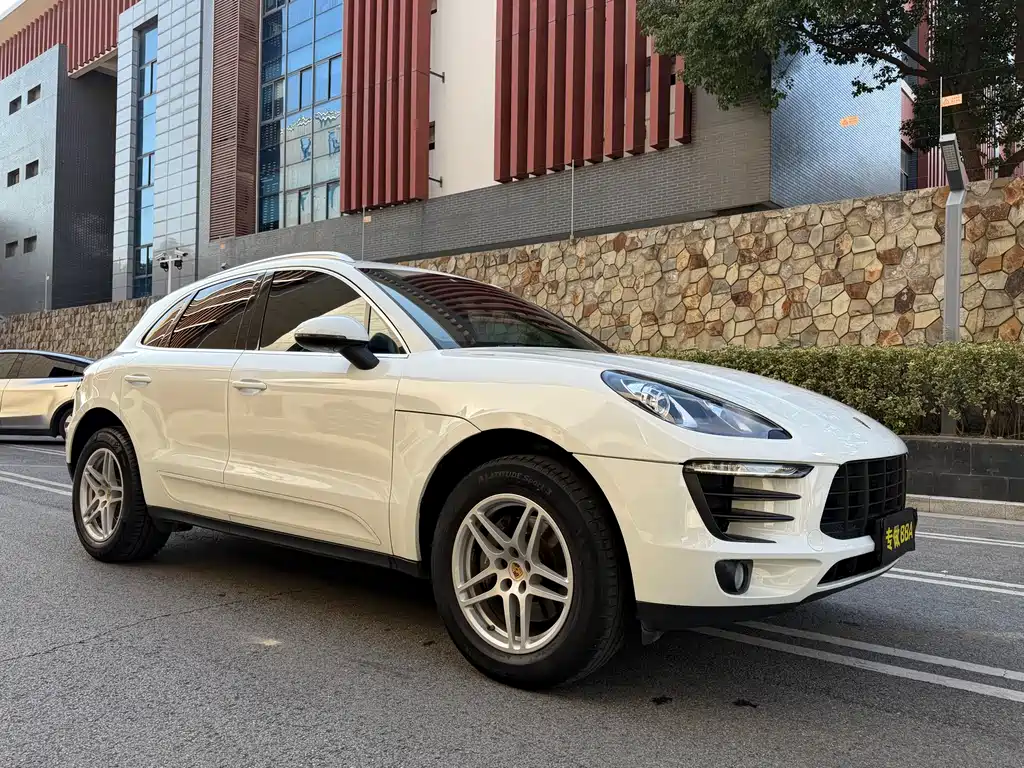Porsche Macan 2018 — фото 3