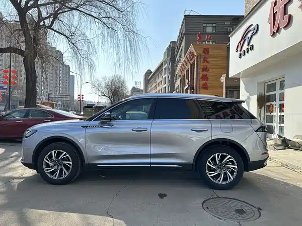 Lincoln Corsair 2023