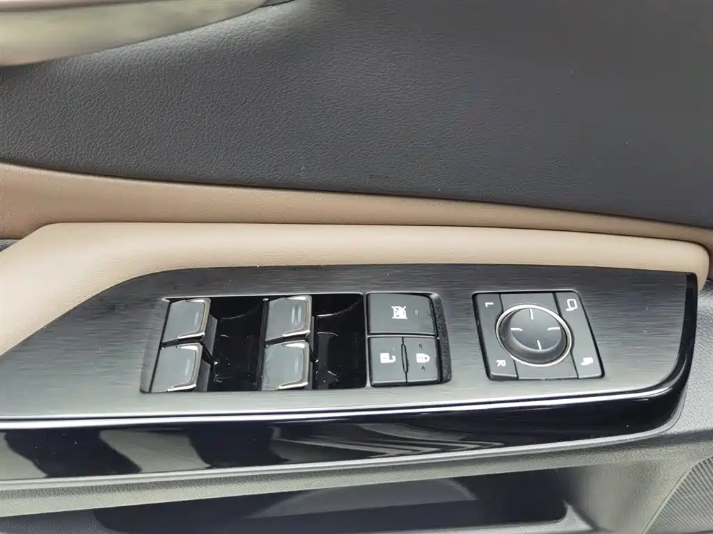 Lexus ES 2021 — фото 9