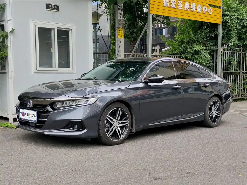 Honda Accord 2022 — фото 1