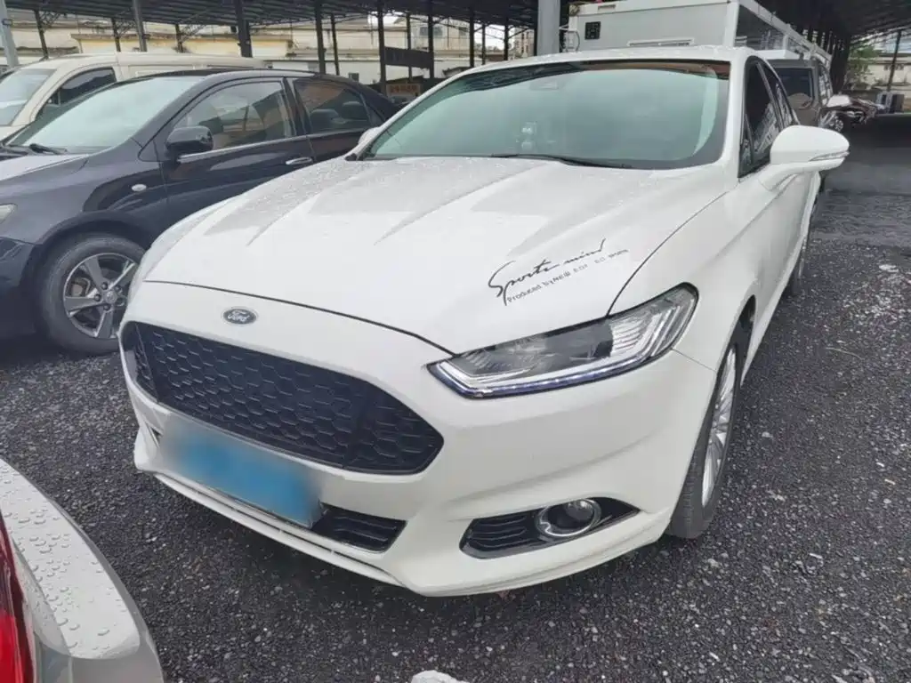 Ford Mondeo 2015 — фото 3
