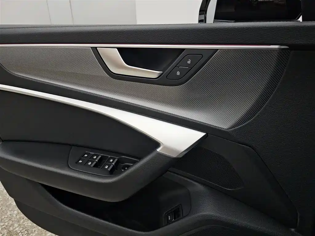 Audi A6L 2021 — фото 10