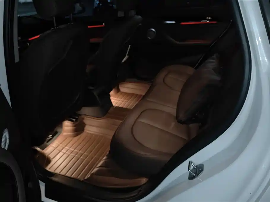 BMW X1 2021 — фото 11