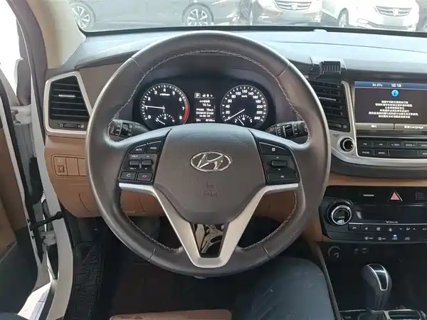Hyundai Tucson 2015