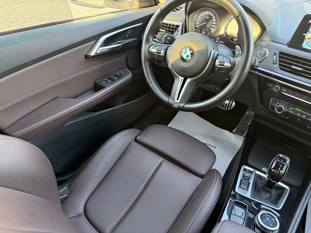BMW 1 Series 2020 — фото 15