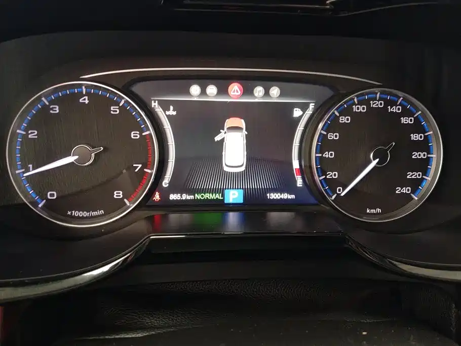 GAC Motor Trumpchi GS8 2018 — фото 14