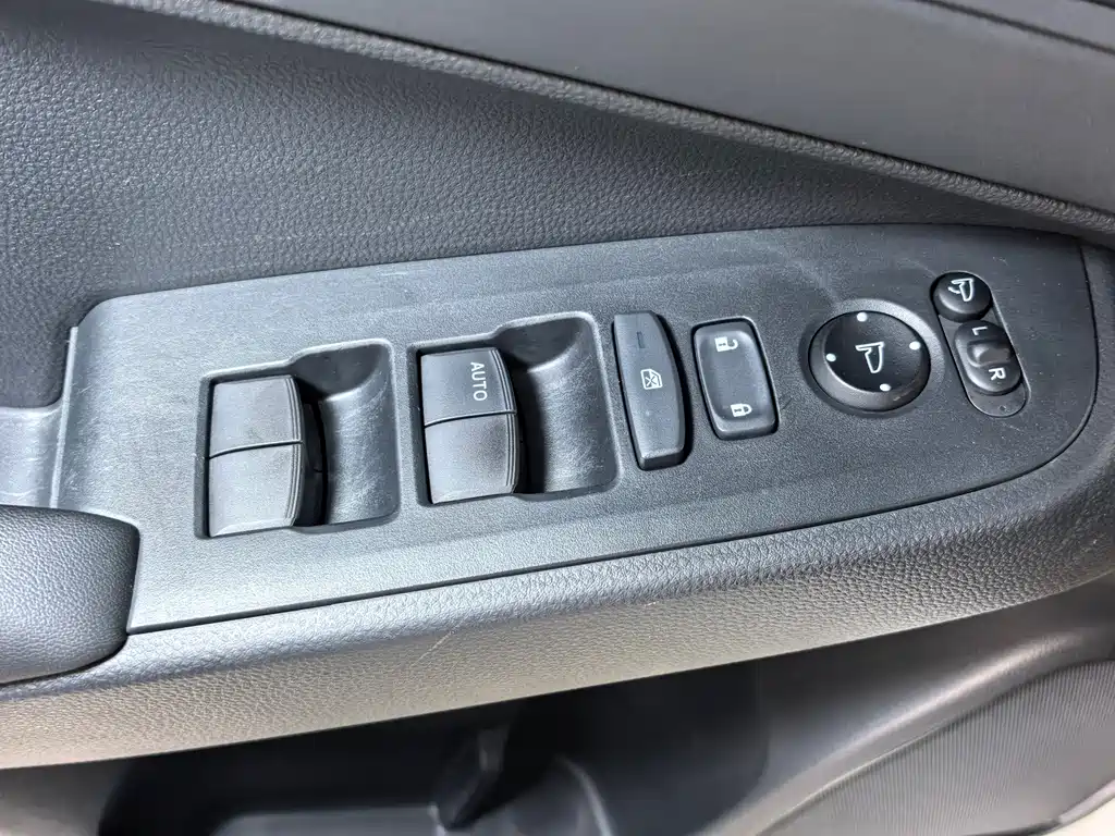 Honda Vezel 2023 — фото 11